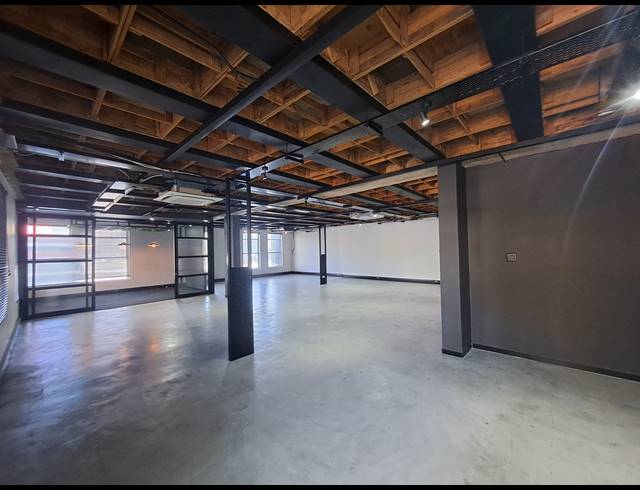 238M² OFFICE TO LET IN CRAIGHALL